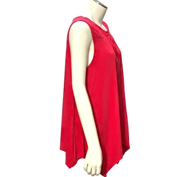 Adrianna Papell Size L Red Keyhole Embroidered Sharkbite Tunic Top Luxury City - Picture 5 of 10